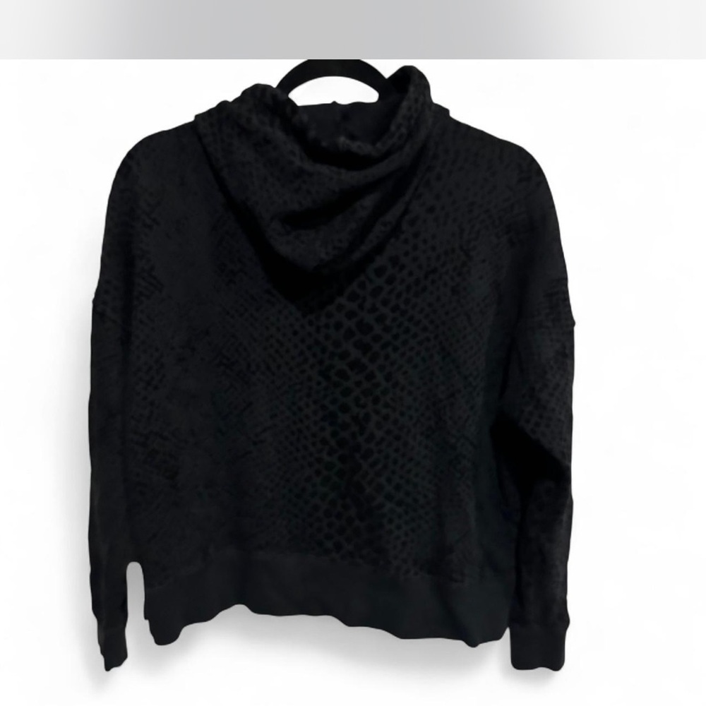 Rails Cropped Black Hoodie - Picture 3 of 6